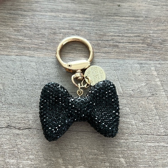 NWOT Crystal bling bow keychain - gold & black - Picture 1 of 4